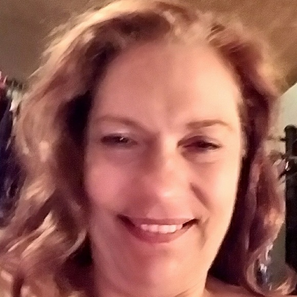 Meet your Posher, Sara - Picture 5 of 5